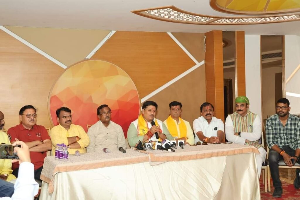 *मीडिया एवं जनता को धन्यवाद दिया सांसद ने*