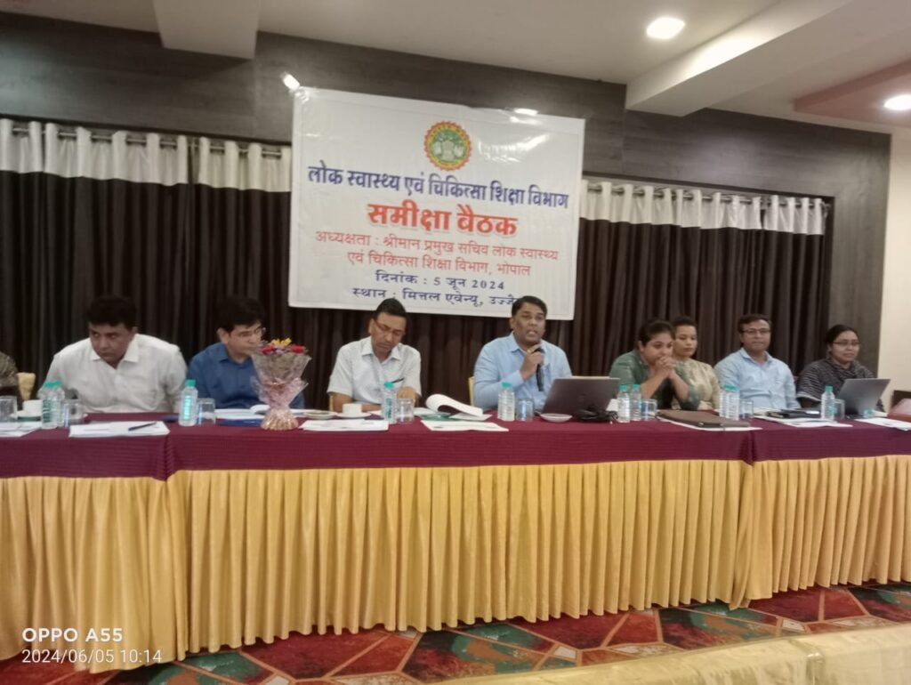 *स्वीकृत संजीवनी क्लीनिक का लंबित कार्य शीघ्र पूर्ण कराएं* स्वास्थ्य संबंधी योजनाओं के सफल क्रियान्वयन के लिए सतत मॉनिटरिंग करें*