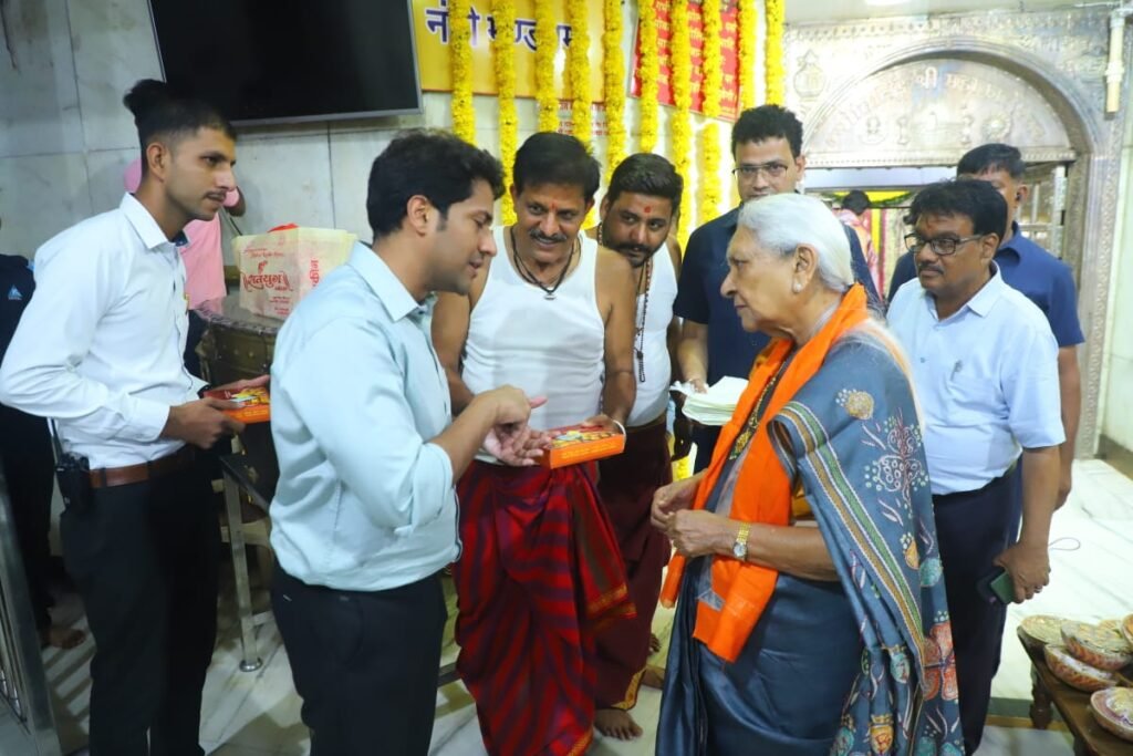 *उत्तरप्रदेश की महामहिम राज्यपाल श्रीमती पटेल ने श्री महाकालेश्वर भगवान के दर्शन किये*