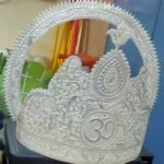 श्री महाकालेश्वर मंदिर में मुम्बई के भक्त द्वारा रजत मुकुट दान में प्राप्त*