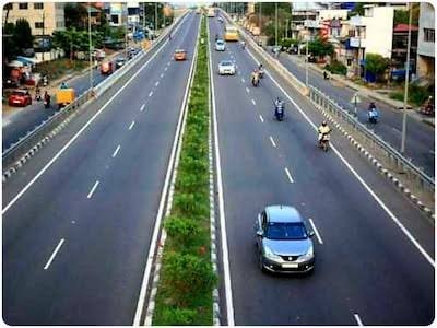 महाकाल के भक्तों के लिए खुशखबरी मुख्यमंत्री डॉ. यादव ने केंद्रीय मंत्री  गडकरी का  माना आभार *प्रदेश में सड़क सुविधाओं के विस्तार और उज्जैन सागर में रोप वे करारनामे पर हर्ष व्यक्त*